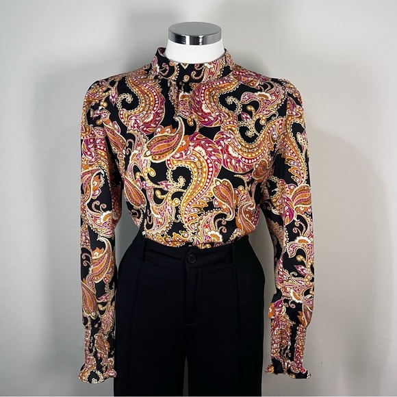 Who What Wear Tops - Who What Wear Paisley Boho Top Women’s Medium Long Sleeve Blouse